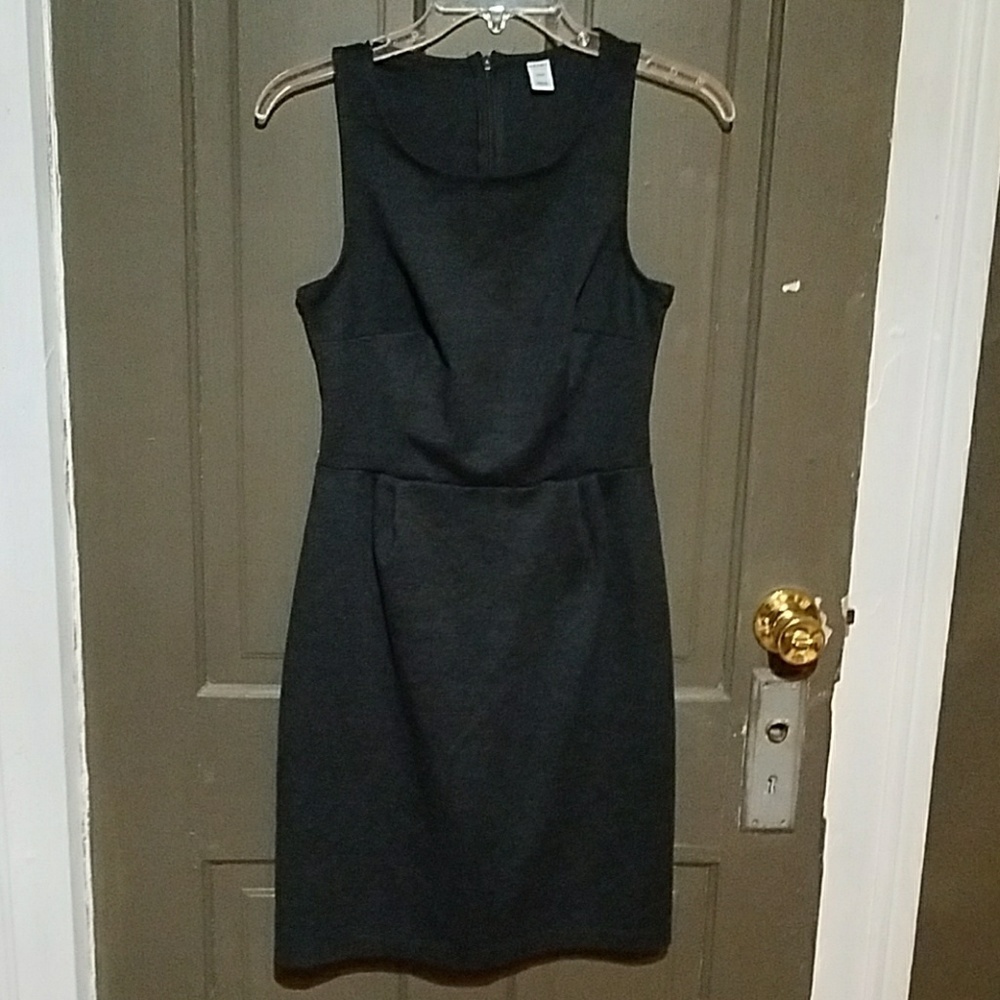 👸👗Old Navy Grey dress👗👸